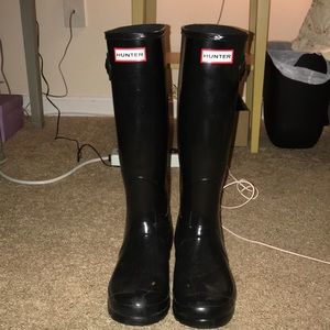 HUNTER BOOTS- black, size 7 (US)!